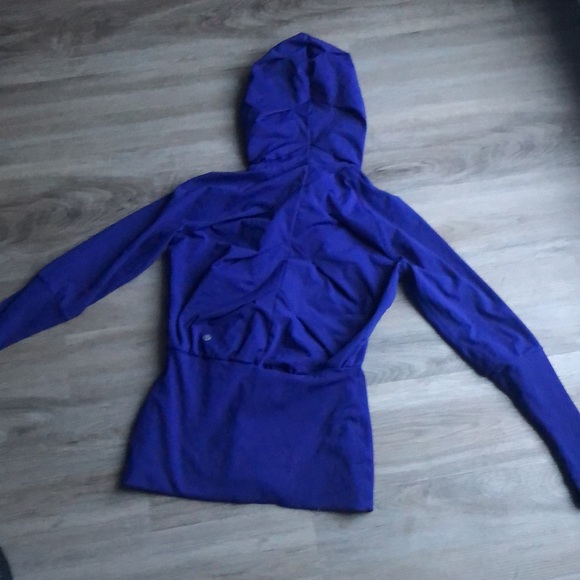 Lulu Jacket, rare find - Picture 3 of 6